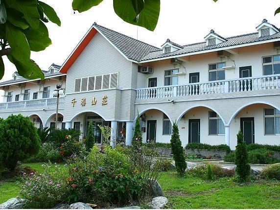 千禧山莊民宿 Фэнбинь Экстерьер фото